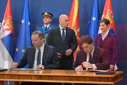 Спасовски и Гашиќ во Белград Меморандумот, како што информираат од владината прес-служба, ќе го олесни движењето на лица и стоки преку државната граница, особено преку граничниот премин Табановце-Прешево, и ќе придонесе